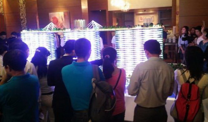 phan khuc cao cap chiu ap luc canh tranh lon